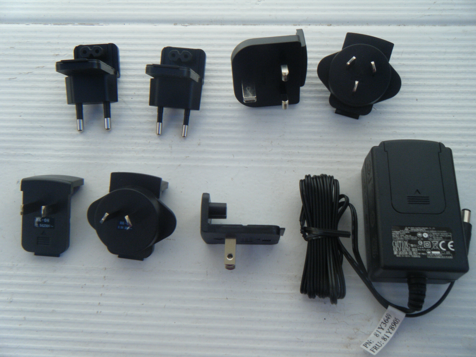 AC ADAPTER POWER SUPPLY W/ 6 PLUG IN 12V New