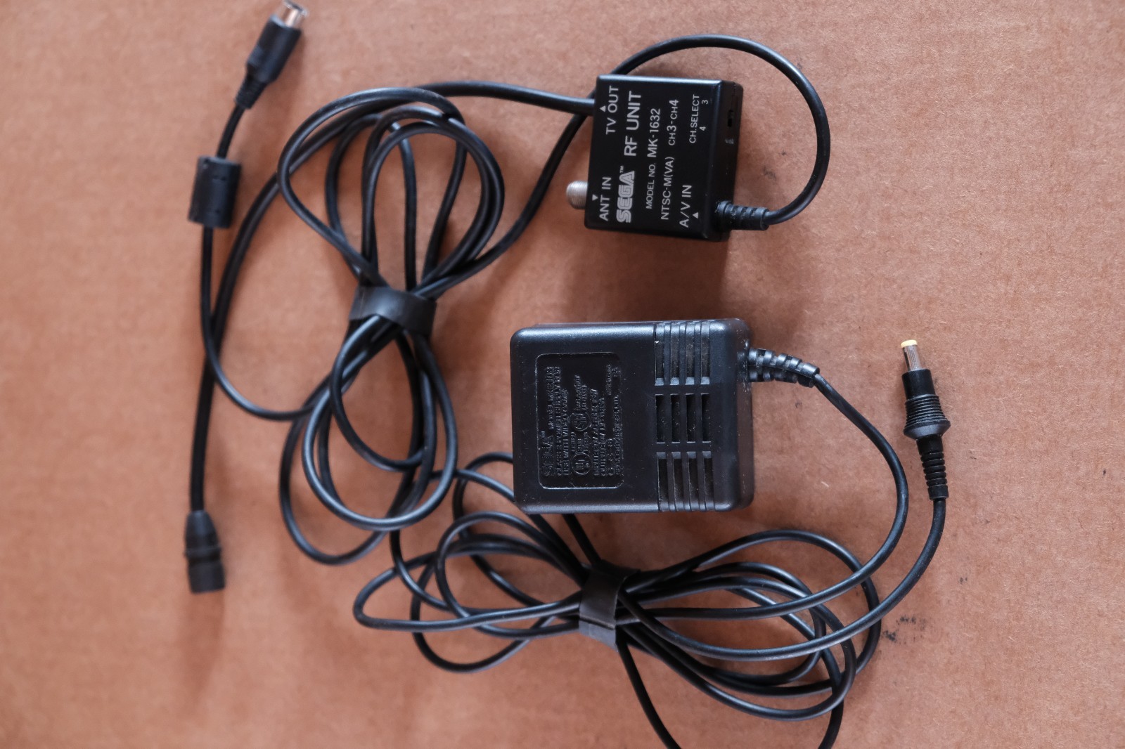 Sega Genesis Power Base Converter, 4 games, MK-2103 Power Supply MK-1632 Adapter