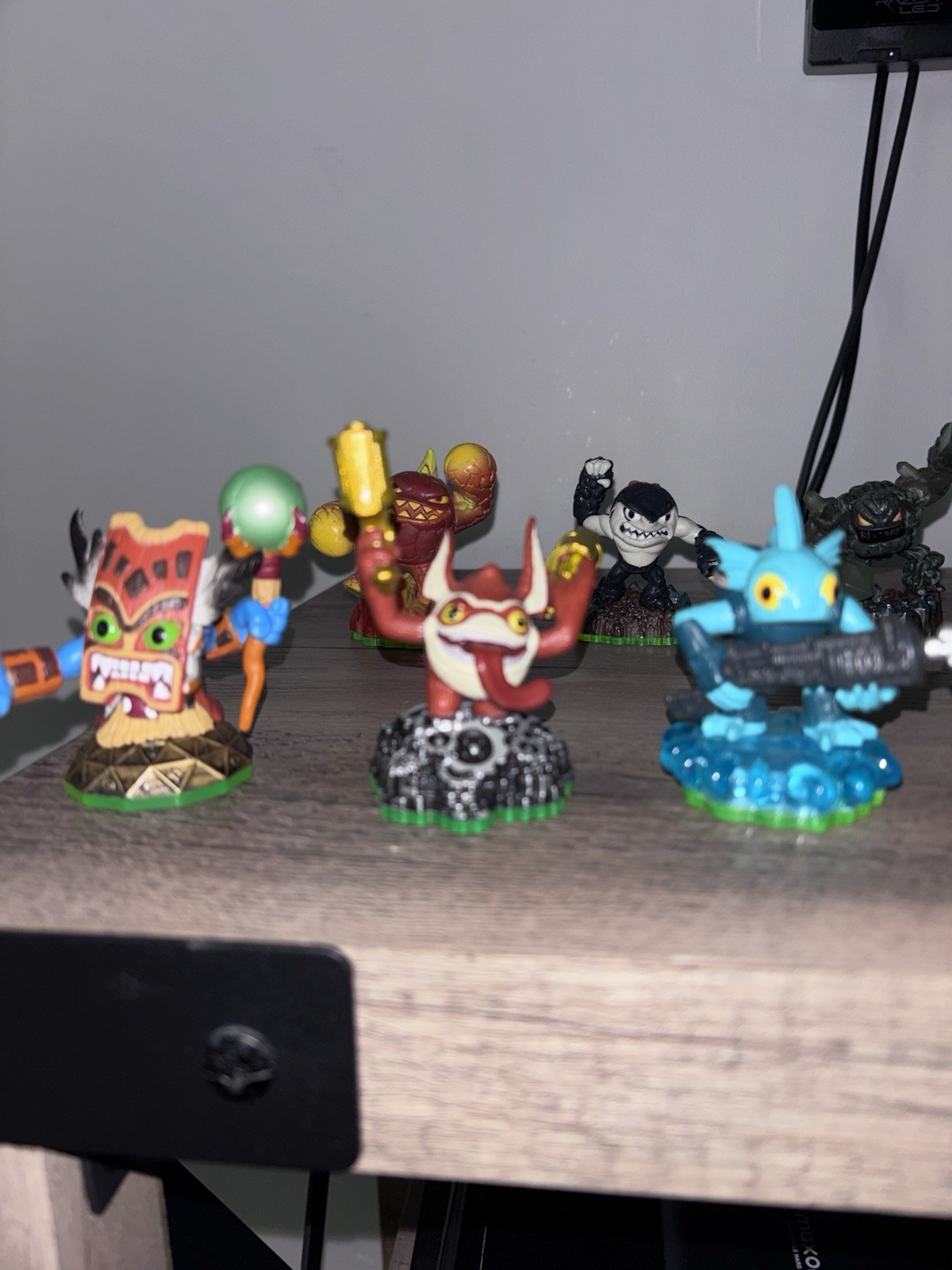 Skylanders Spyro’s Adventure Starter Lot 9 Figures Tested Working Bundle
