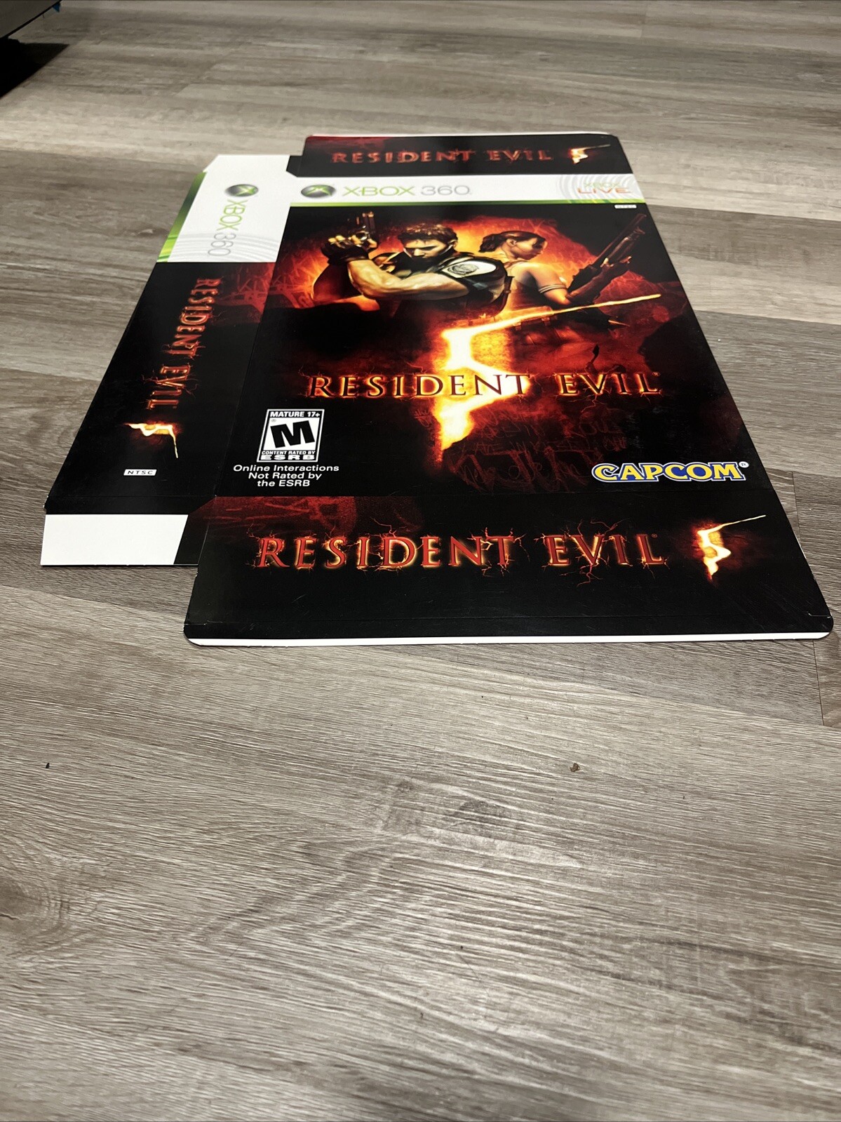 Resident Evil 5 Xbox 360 GameStop Promo Oversized Display Capcom Box Standee