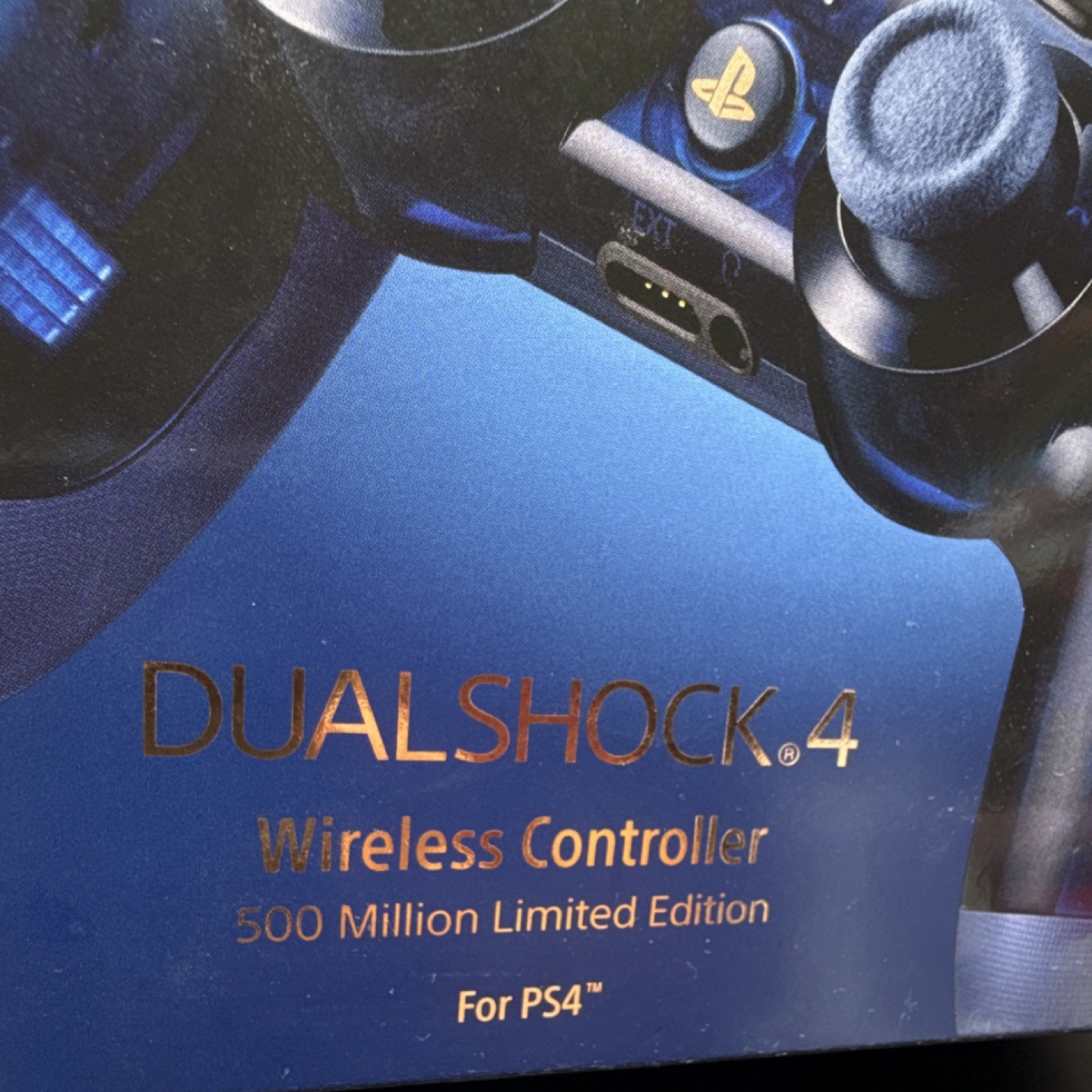 Sony PS4 DualShock 4 Wireless Controller [ 500 Million Limited Edition ] NEW