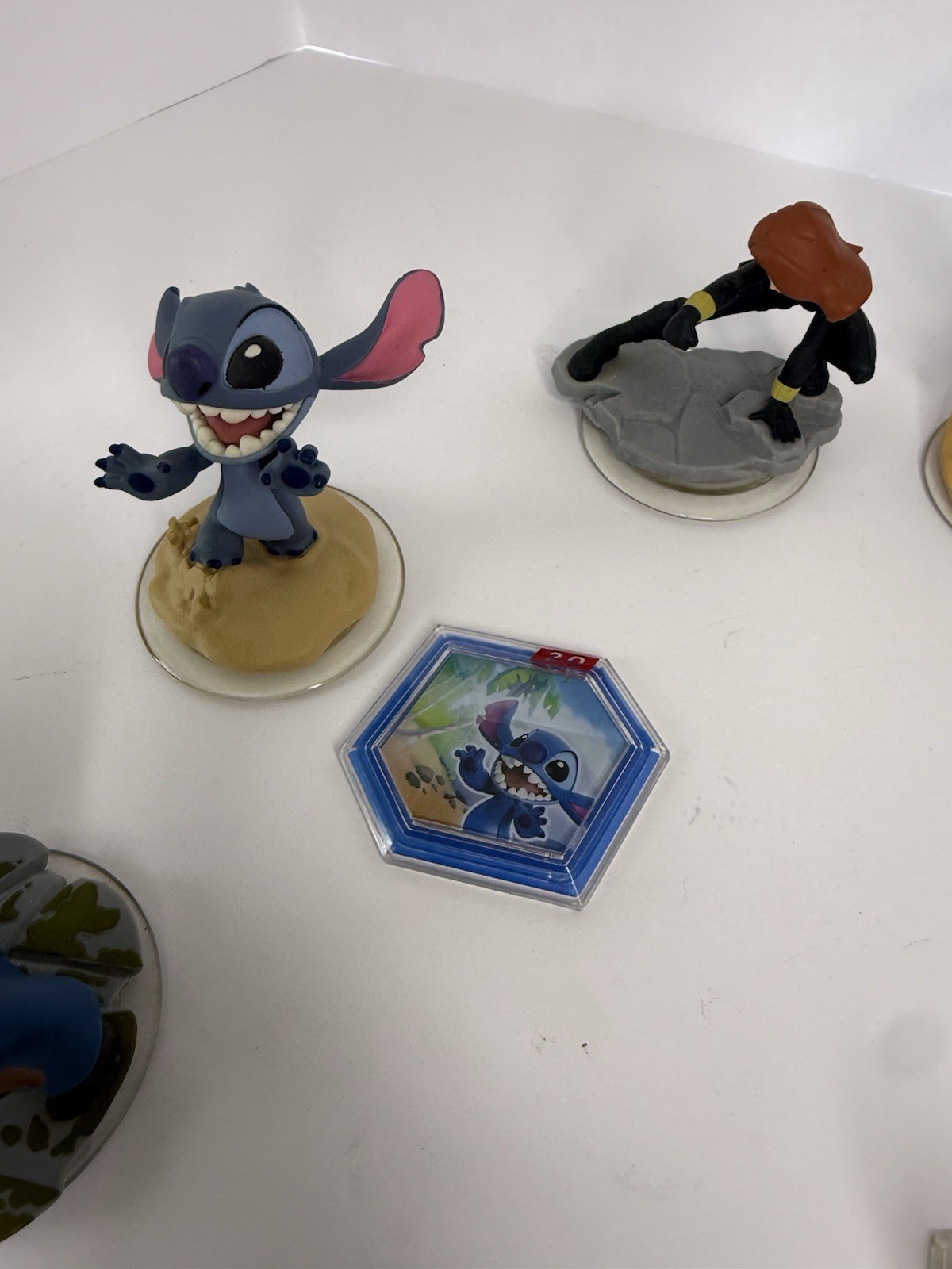 Disney Infinity Lot Figures & Power Discs w/ USB Portal Stitch Merida