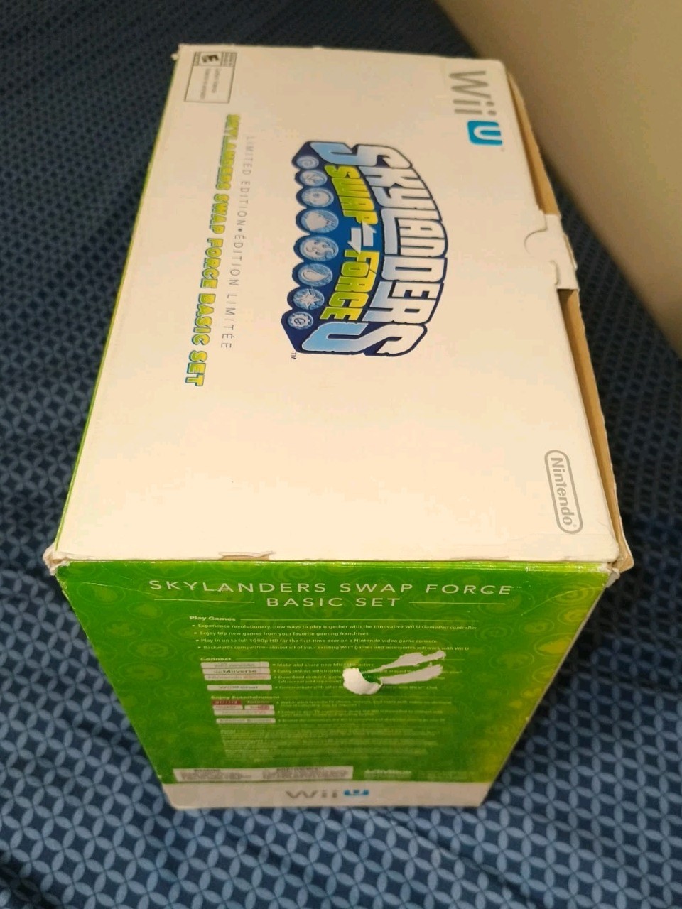 Wii U CONSOLE – USED- SKYLANDERS Swap Force Basic Set – 8GB – WHITE + 8 Games
