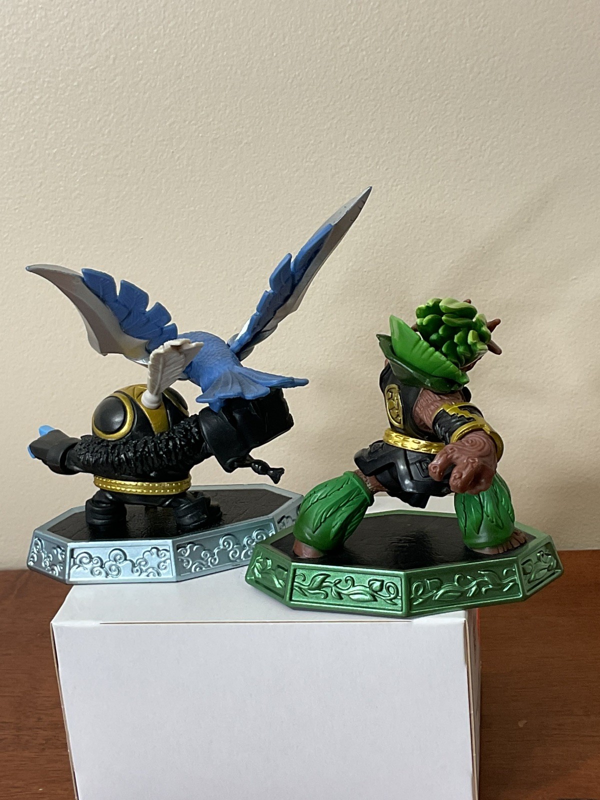 Skylanders Air Strike and Ambush Lot of 2 Action Figures Untested