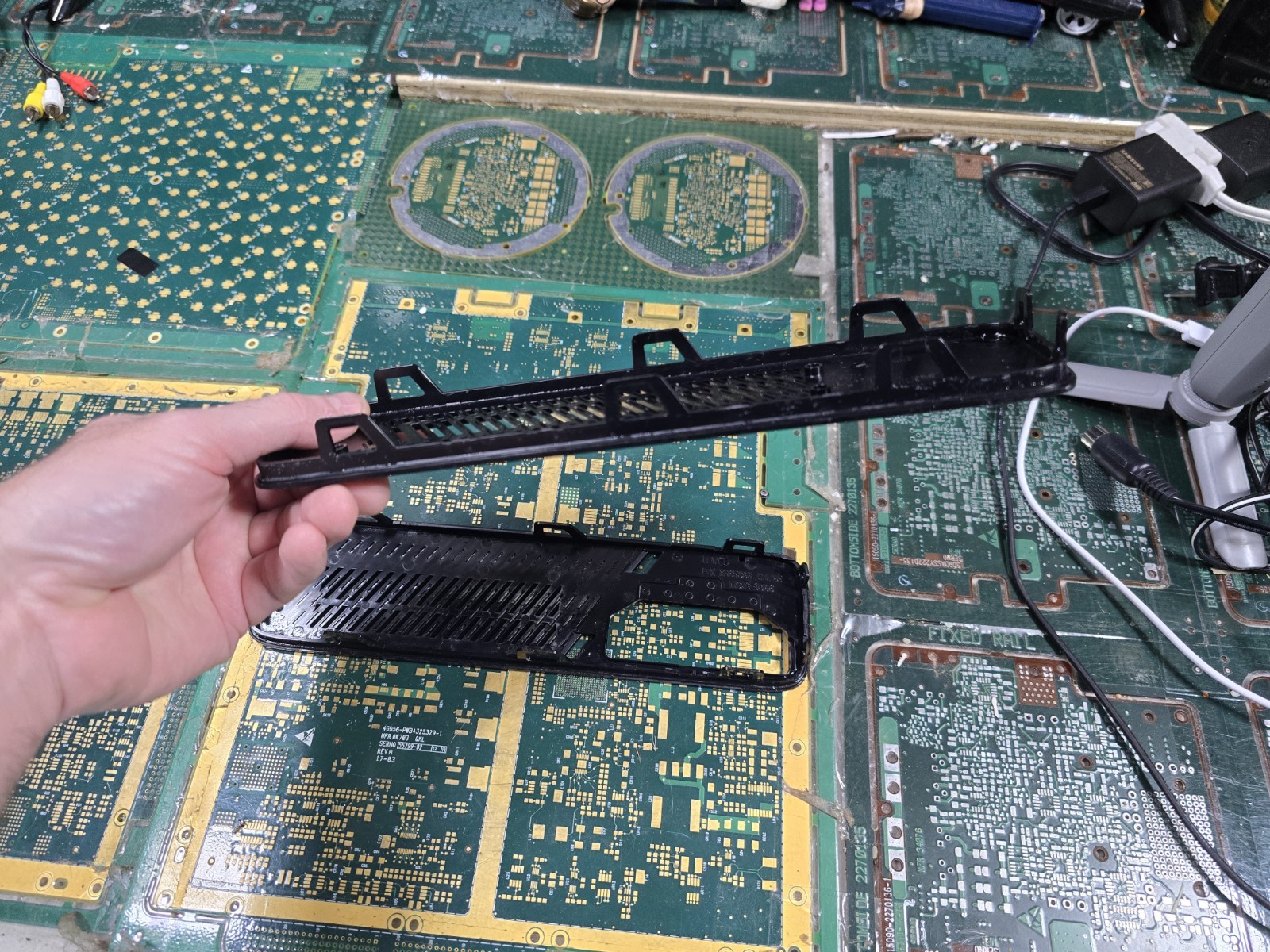 Microsoft Xbox 360 E 1538 Top/Bottom Grill & Trim Set ONLY-Intact-Good-Clean