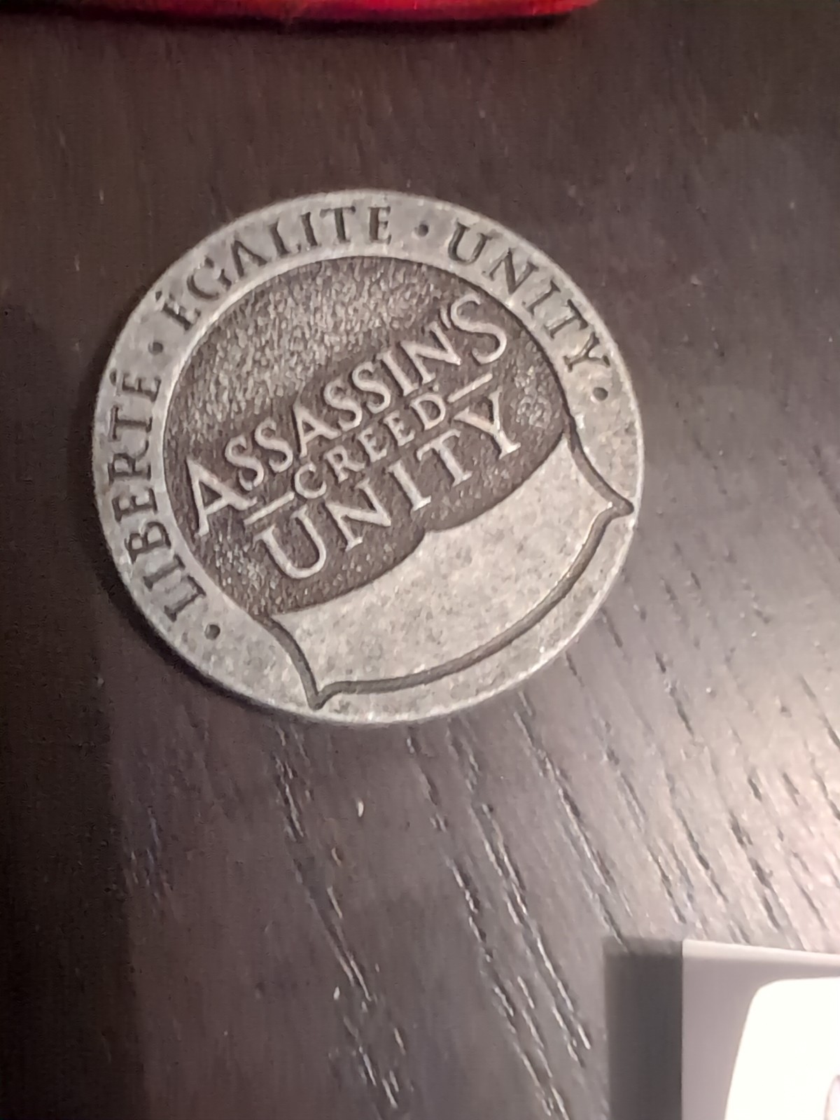 LOOT CRATE EXCLUSIVE Assassin’s Creed Unity Coin Medal Token w/ Velvet Pouch