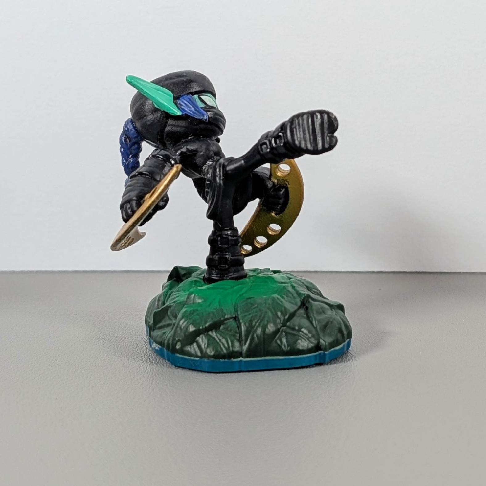 Skylanders Swap Force Figure – Ninja Stealth Elf | Series 3 (Blue Base)