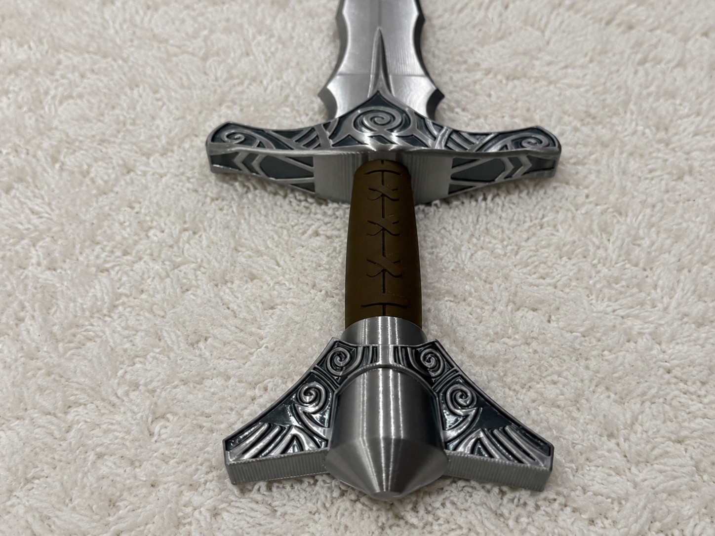 The Elder Scrolls V: Skyrim Steel Sword Prop Full Sized Replica Cosplay Display