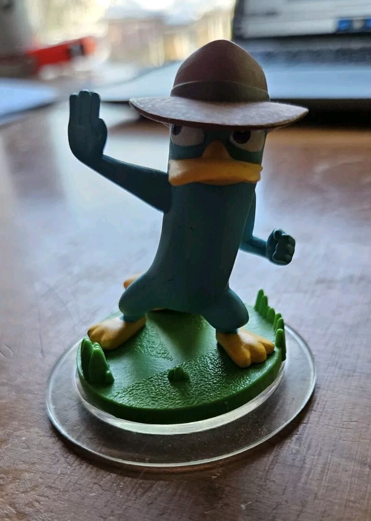 Disney Infinity – Phineas and Ferb Toy pack – Phineas, Agent P Figures + Discs!