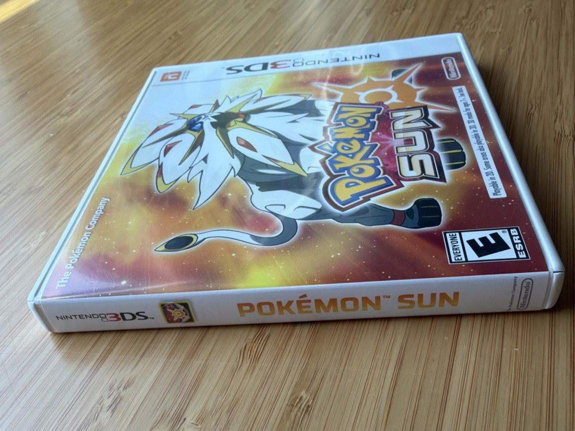 Nintendo Pokémon Ultra Sun Nintendo 3DS Game with Case & Manual