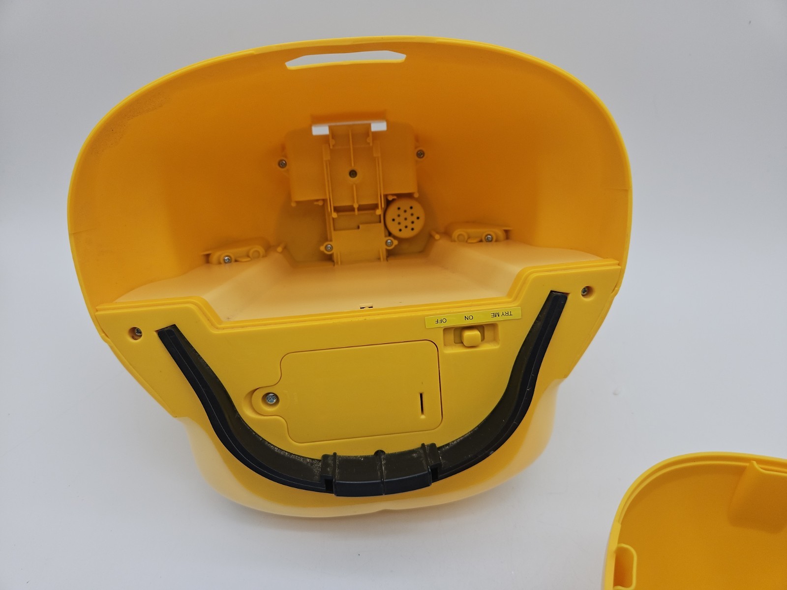 Five Nights At Freddy’s Gold Collector Bundle Figure Head Talking PiggyBnk Works