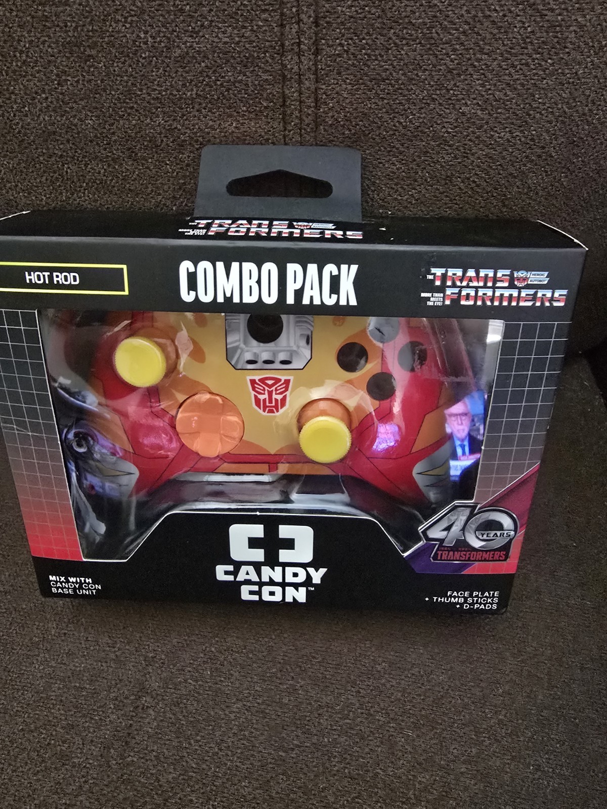 Candy Con Base Unit Wireless Bluetooth Controller + Transformers Hot Rod