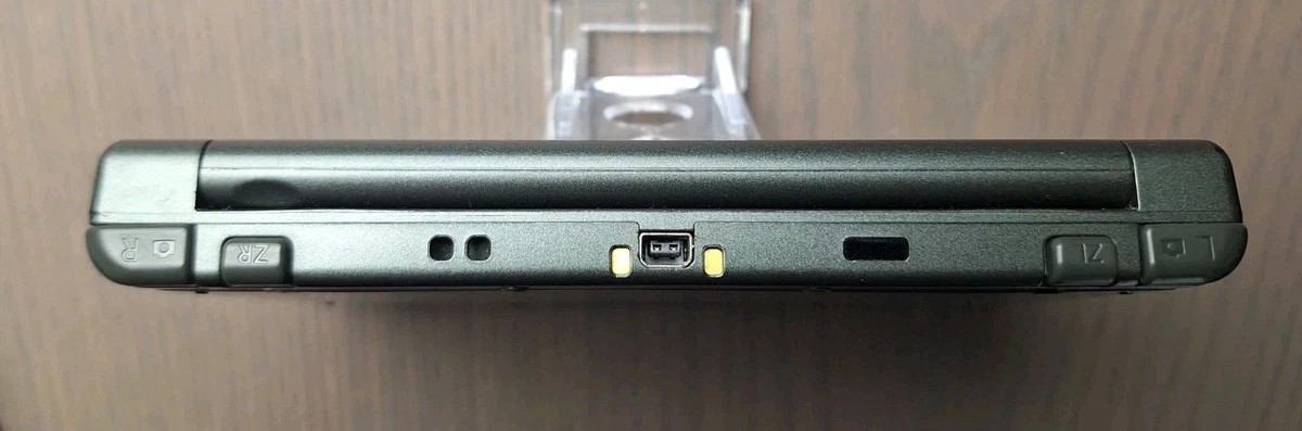 New Nintendo 3DS XL Metallic Black | Charger 32GB SD Card | REGION FREE TOP IPS