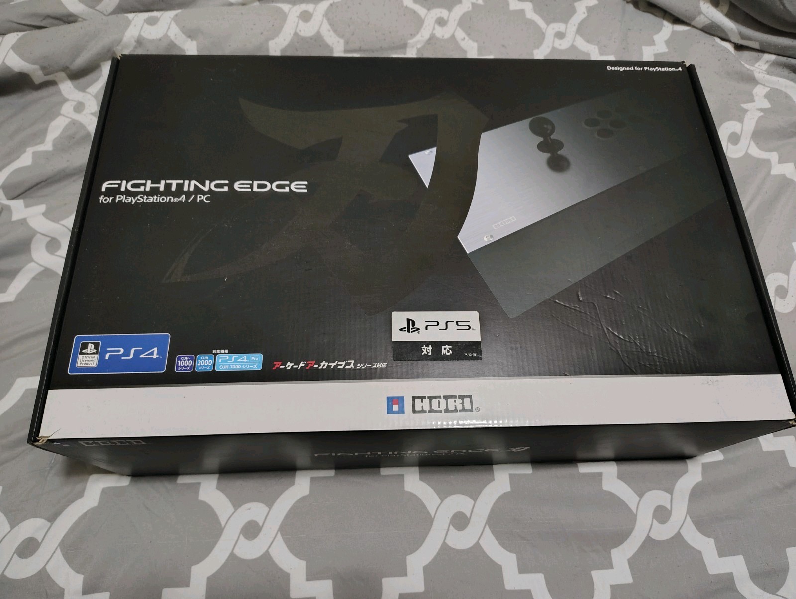 Custom Hori Fighting Edge Fightstick for PS4/PC with Seimitsu Stick and Buttons