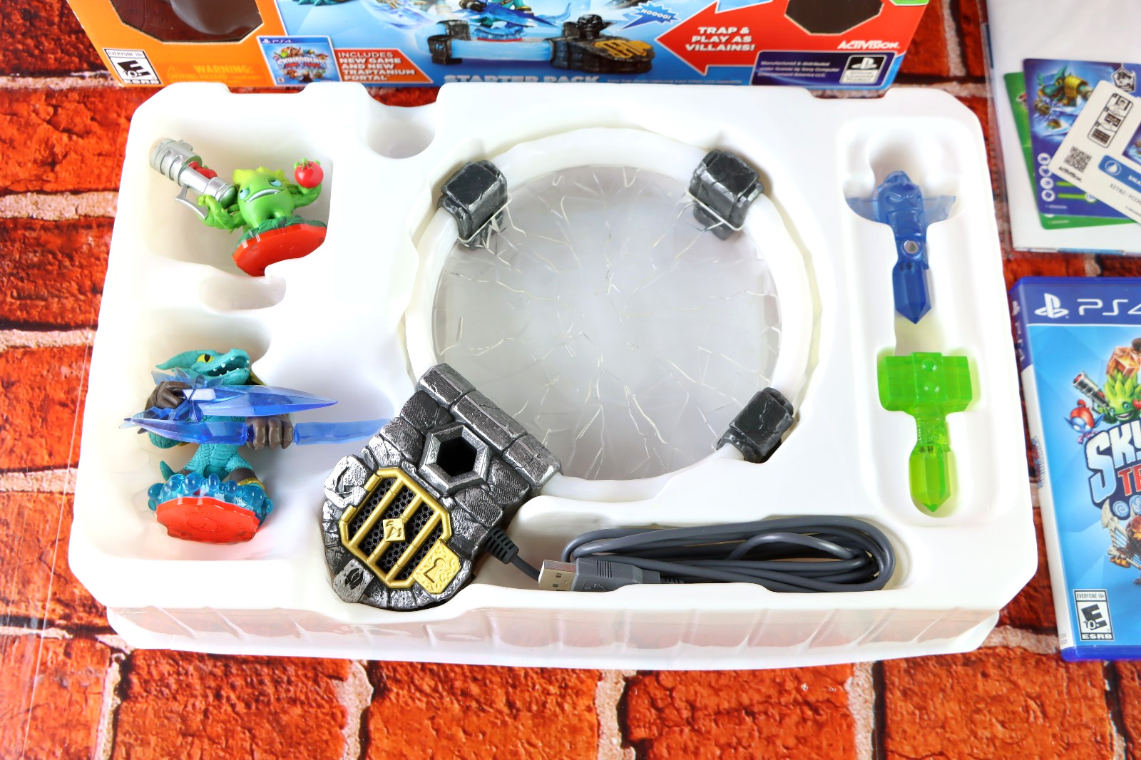 Skylanders Trap Team: Starter Pack (Sony PlayStation 4) Complete CIB
