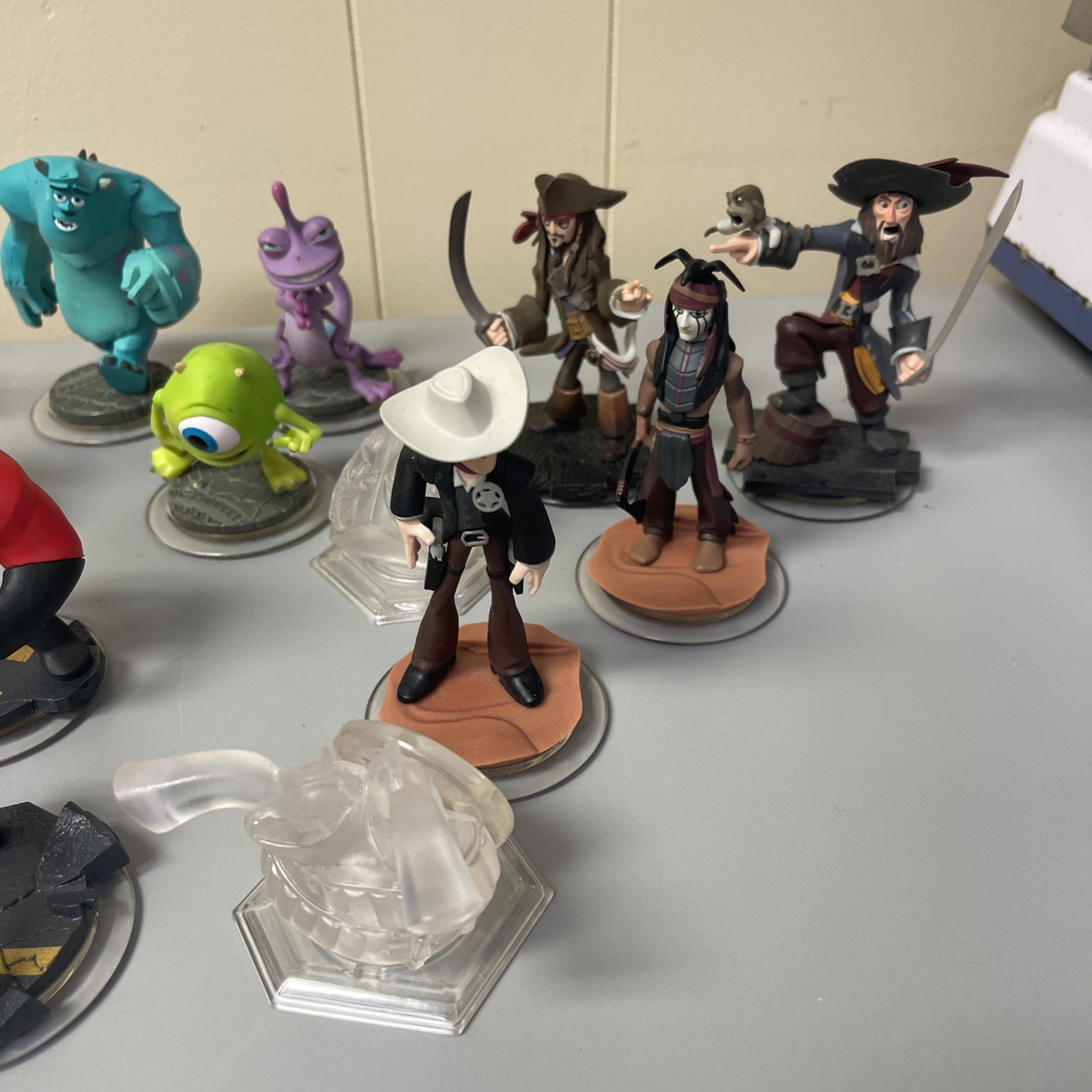 Disney Infinity 23 Character Lot Cars Frozen Incredibles Monsters Inc Pirates
