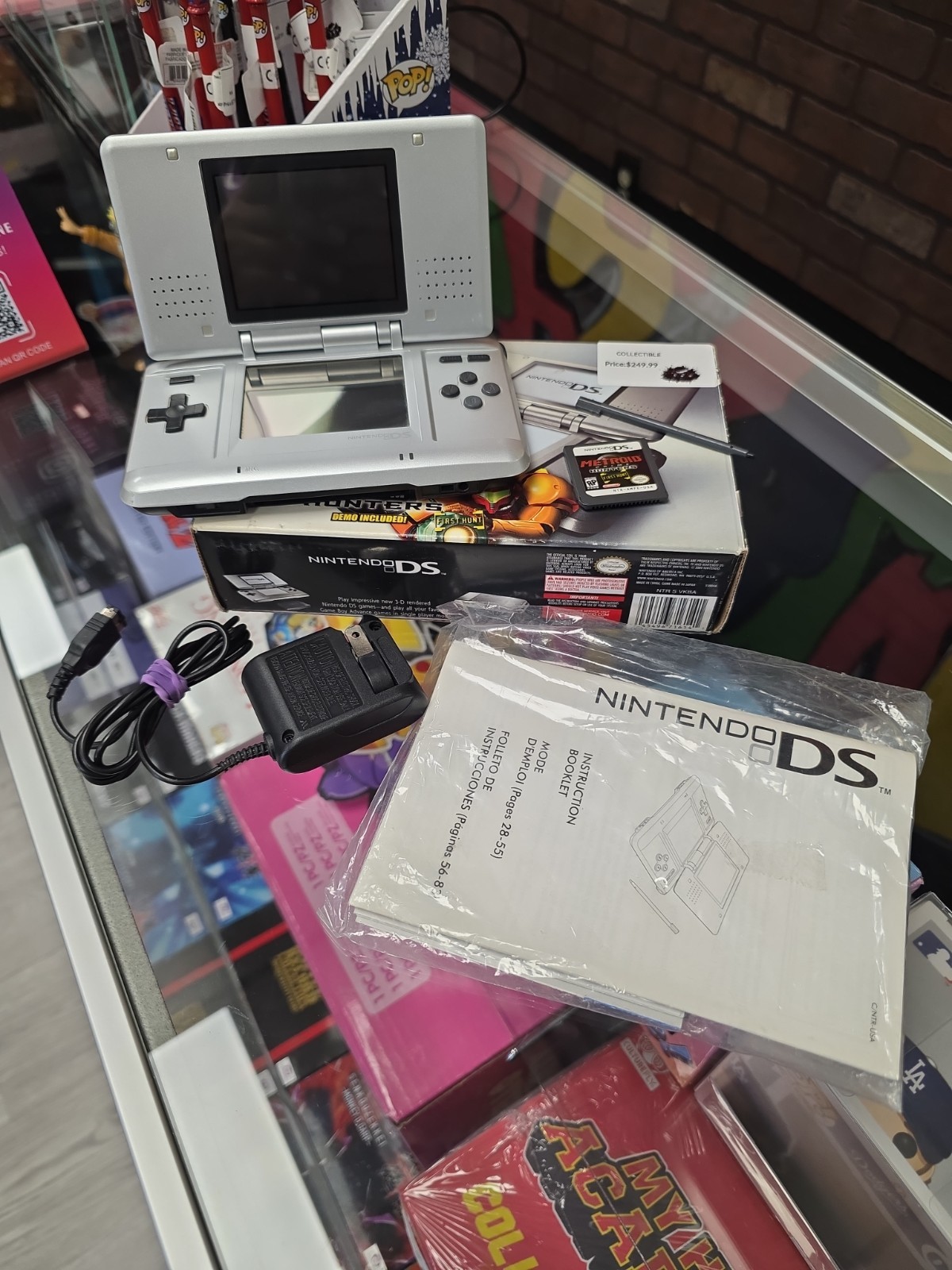 Nintendo DS Metroid Prime Hunters Edition Complete with Box Manuals Demo Tested