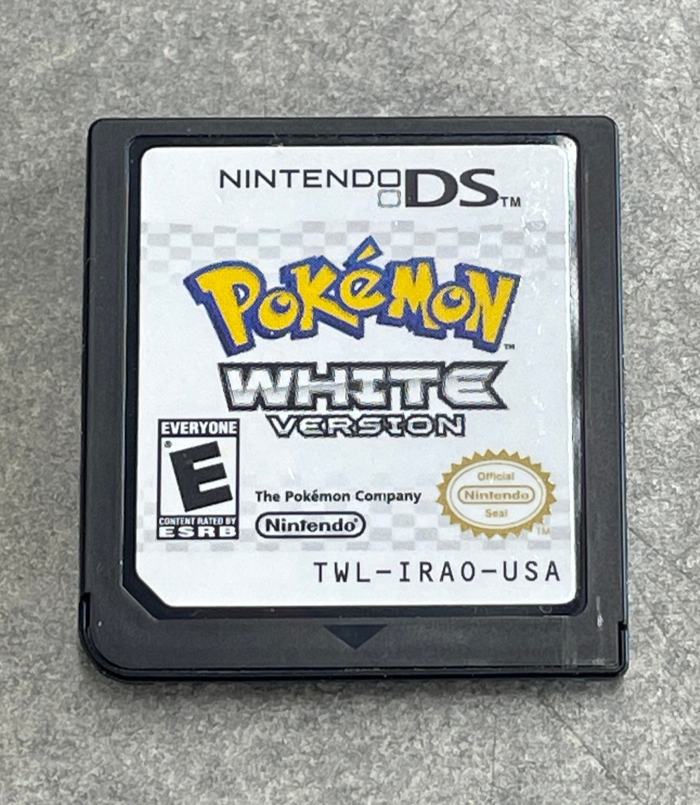 Pokemon White Version 1 AUTHENTIC GENUINE Nintendo DS 3DS 2DS XL COMPLETE CIB