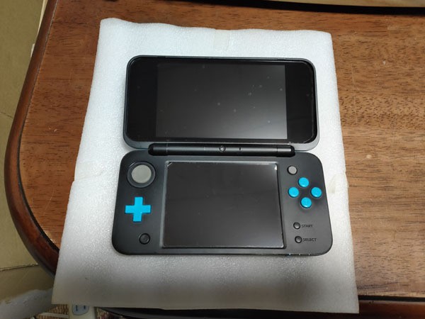 Nintendo Black x Turquoise New Nintendo 2DS LL Excellent JAPAN