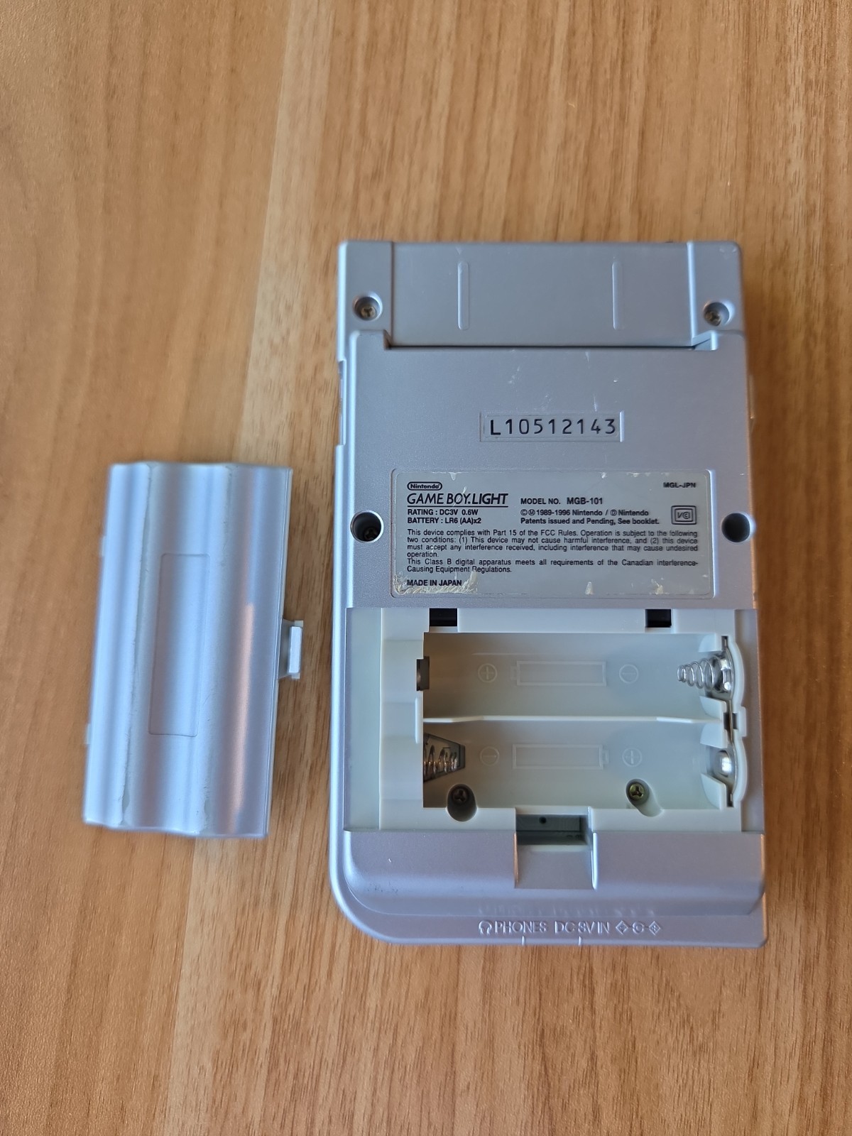 Nintendo Game Boy Light MGB-101 Silver Japan Import – Tested & Working – Rare