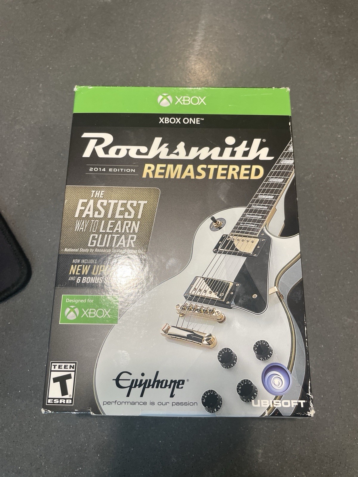 Rocksmith 2014 Edition Remastered (Xbox One) with Real Tone Cable & Original Box