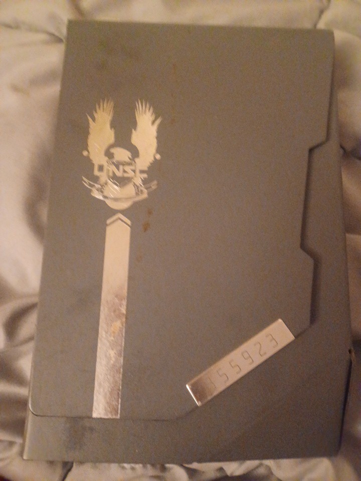 Rare Halo 4 SteelBook Case Xbox 360 Limited Edition Authentic UNSC White Tin