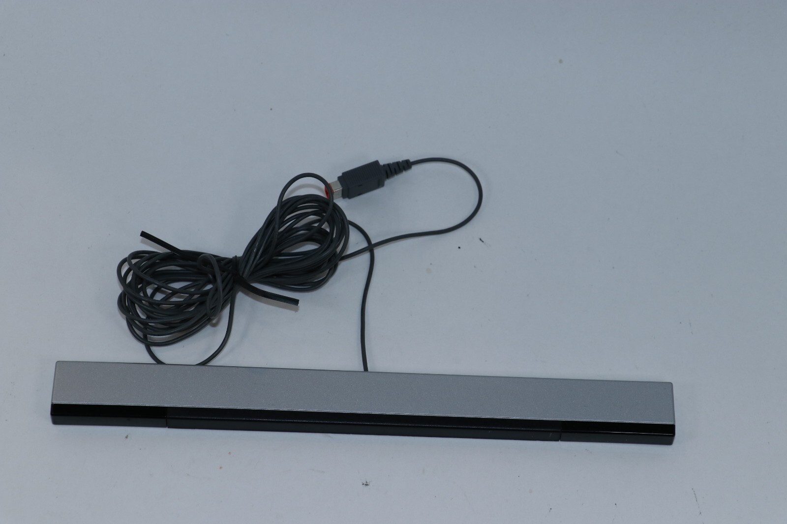 OEM OFFICIAL GENUINE Nintendo Wii Wii U SILVER SENSOR BAR Infrared RVL-014