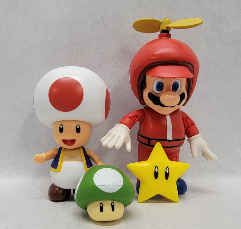 Jakks Super Mario Lot: 2018 4.5″ Propeller Mario, 2021 3″ Toad + Star & Mushroom