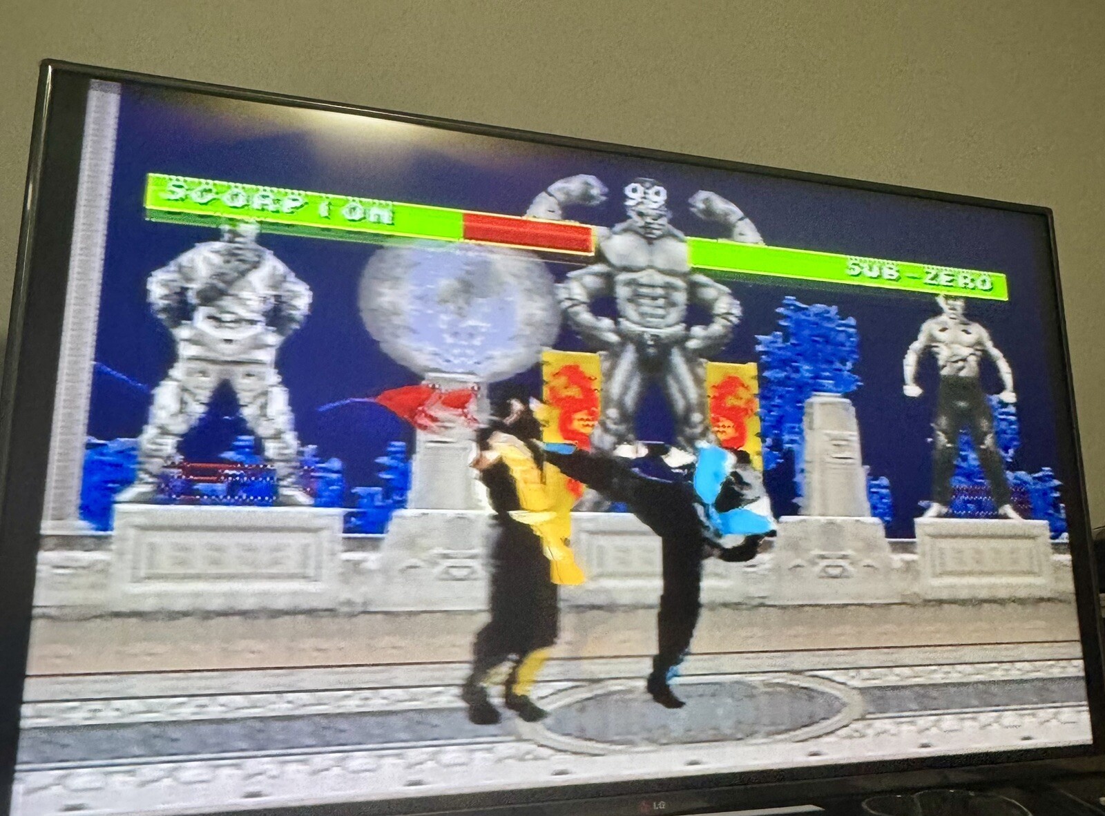 Mortal Kombat Plug in Play TV Games 2004 Jakks Pacific Midway Console (Works)