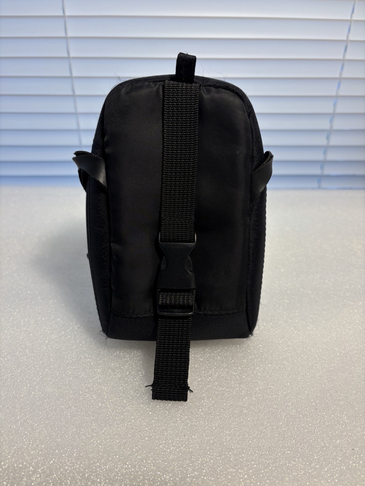 Nintendo DS Mini Backpack Carrying Case Travel Bag Black & Red SHIPS FREE