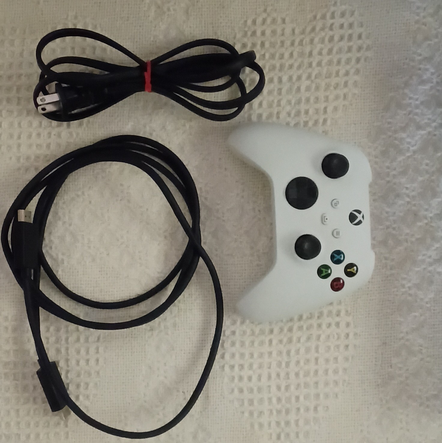 Microsoft Xbox Series S 512GB White Console w/ Wireless Controller, Cables, Box