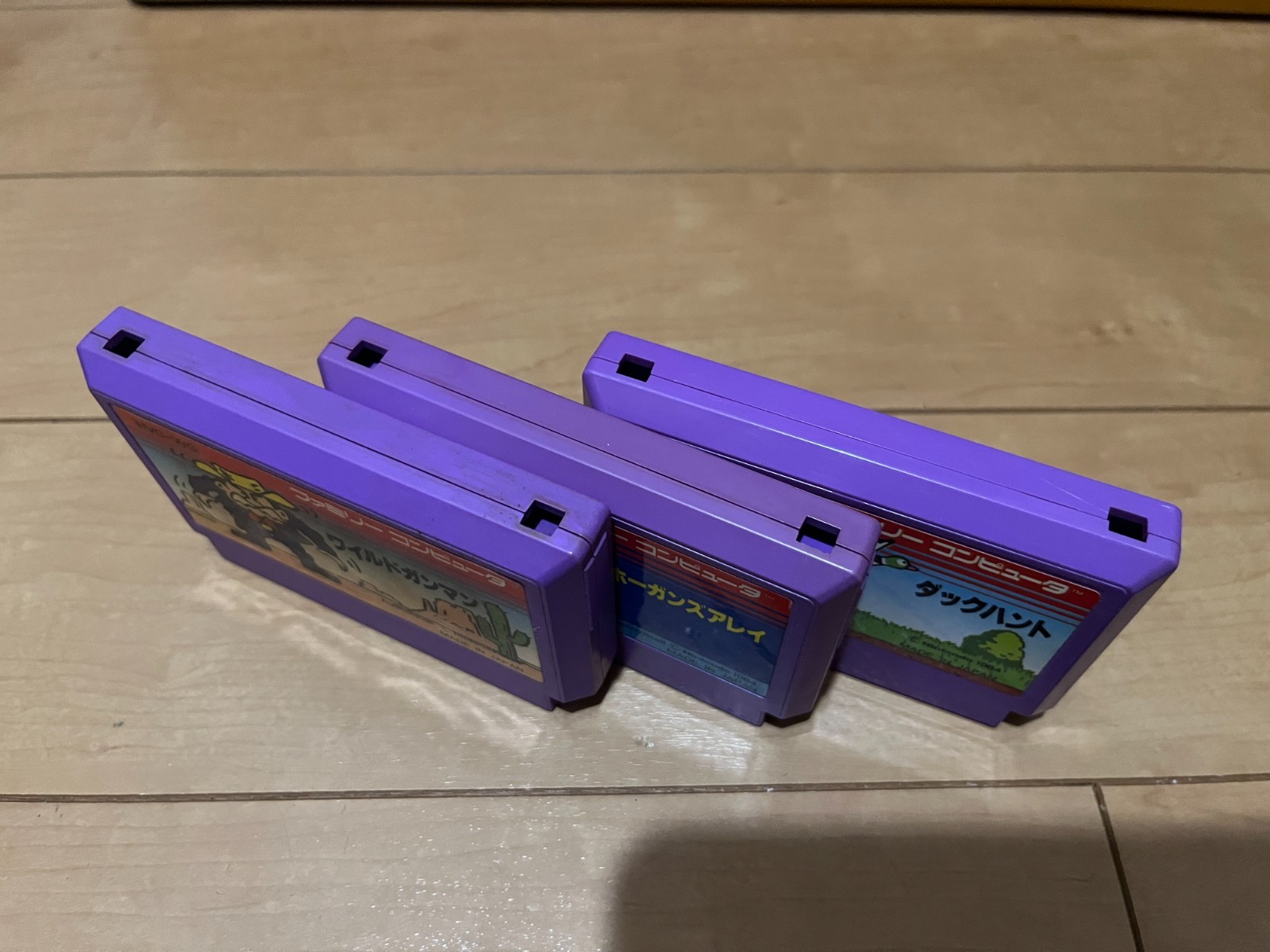 Nintendo Famicom WILD GUNMAN Controller and 3 Games