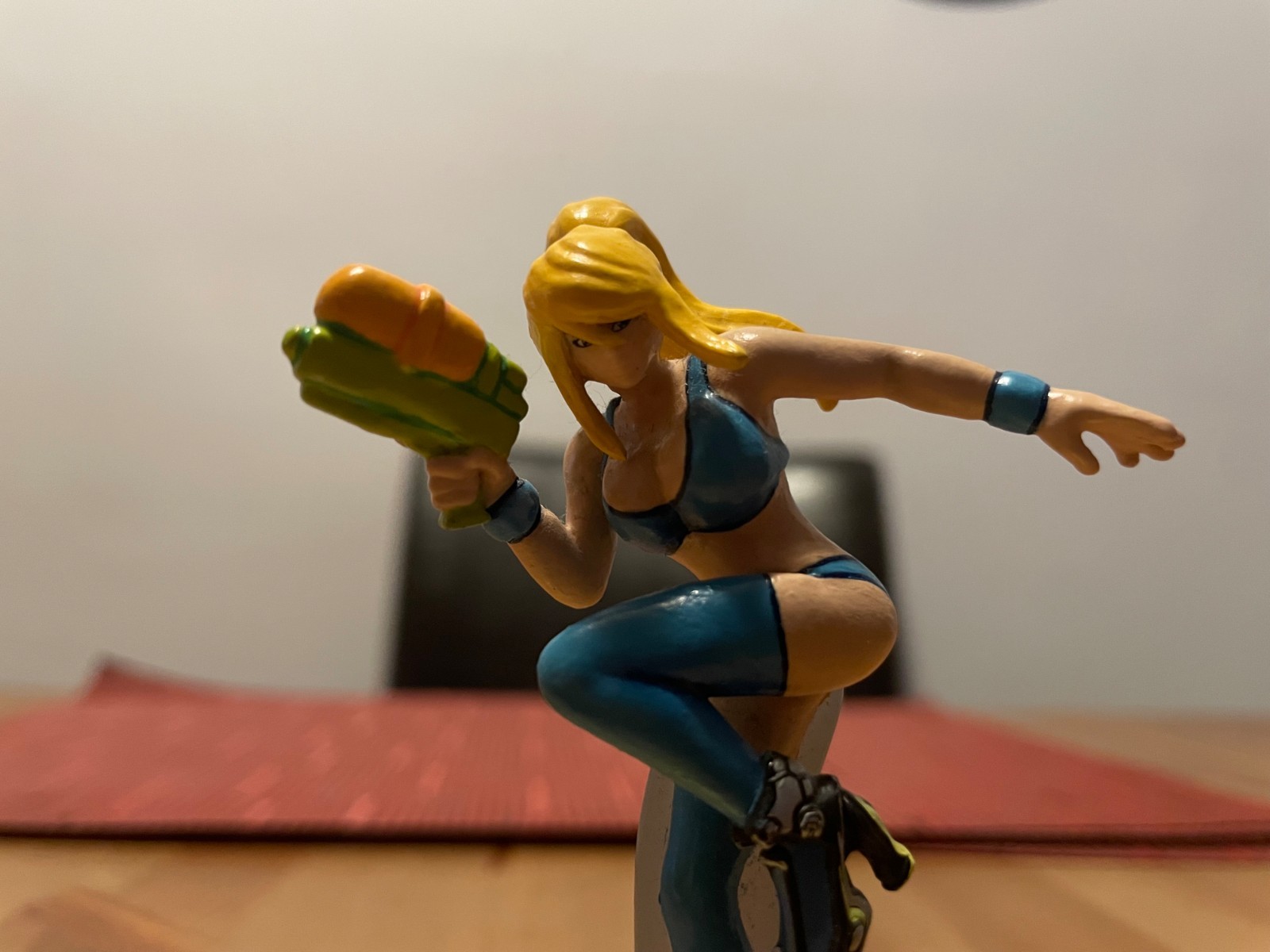Custom Zero Suit Samus Poolside Amiibo