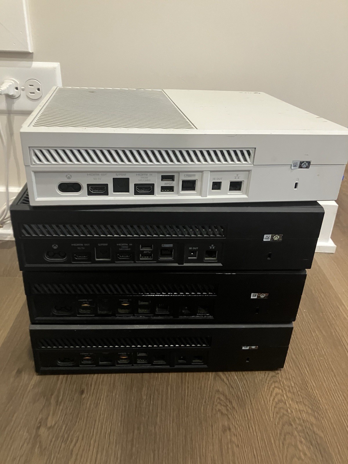 Lot of 4 Original Xbox One 500GB Black Consoles For Parts or Repair