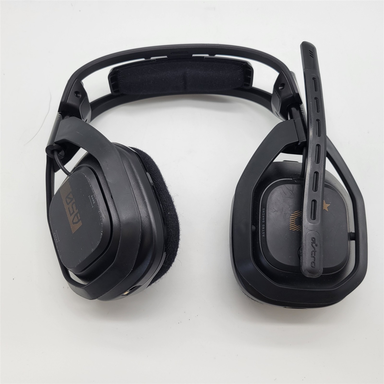ASTRO Gaming A50 Wireless + Base Station for Xbox/PC (Black/Gold)