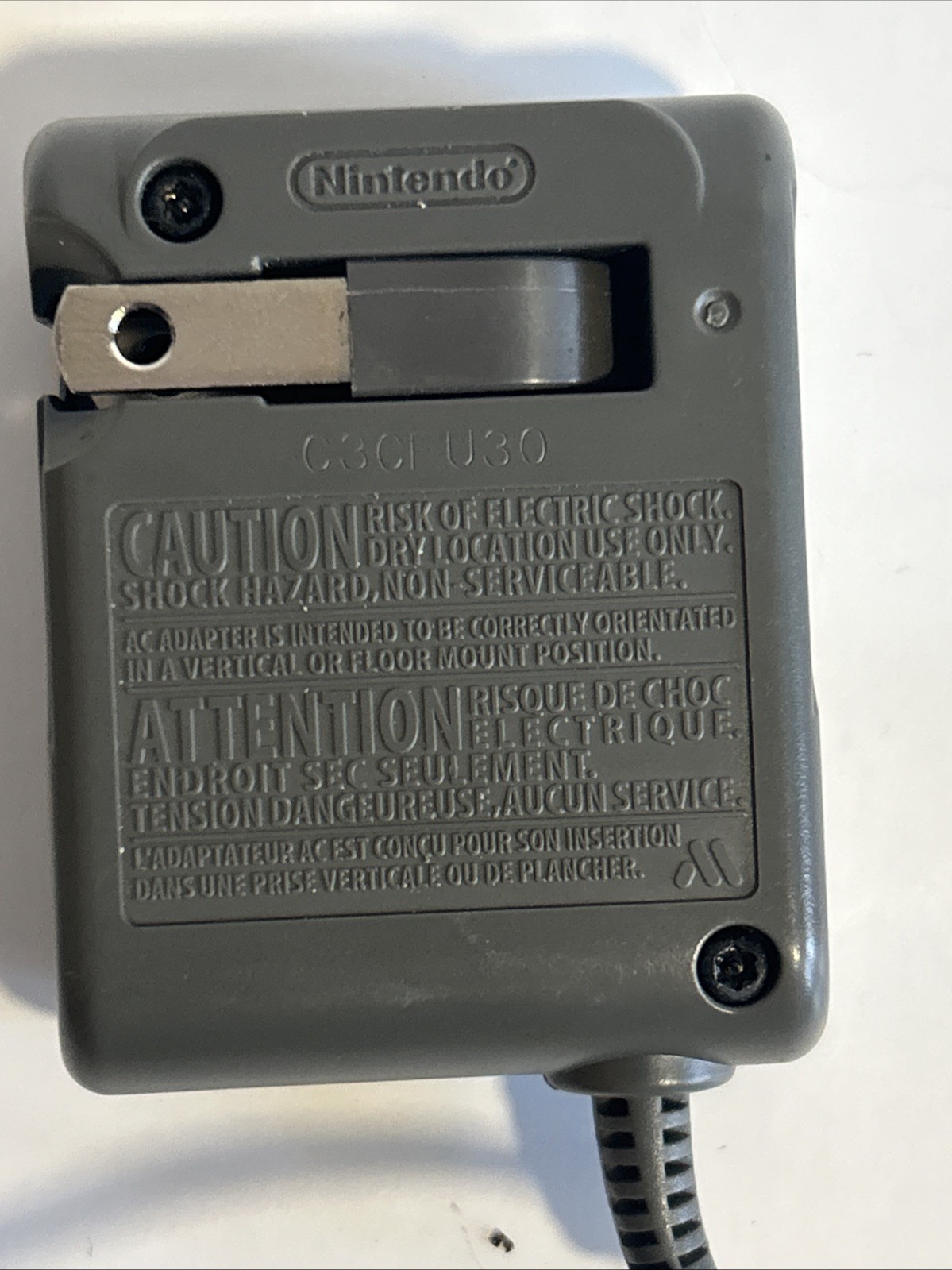 Nintendo AC Adapter USG -002 (USA) AC120V 60Hz 4W DC 5.2V 450mA C3CFU30 USG-001
