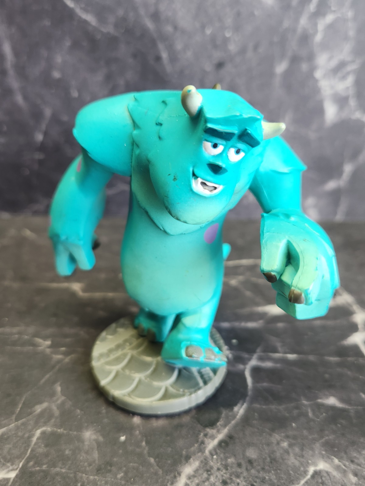 Lot Of 15 Assorted Skylanders Figures W/ Green Carrying Case Swap Force/Disney.