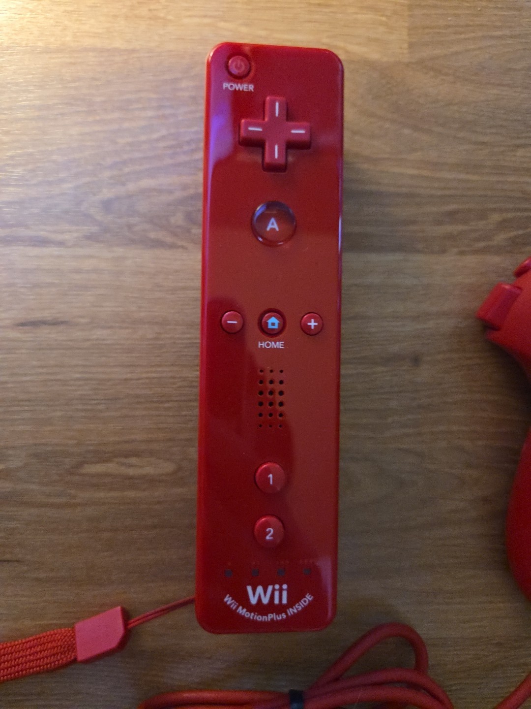 Nintendo Wii Remote Plus Motion Controller & Nunchuk – Red – TESTED