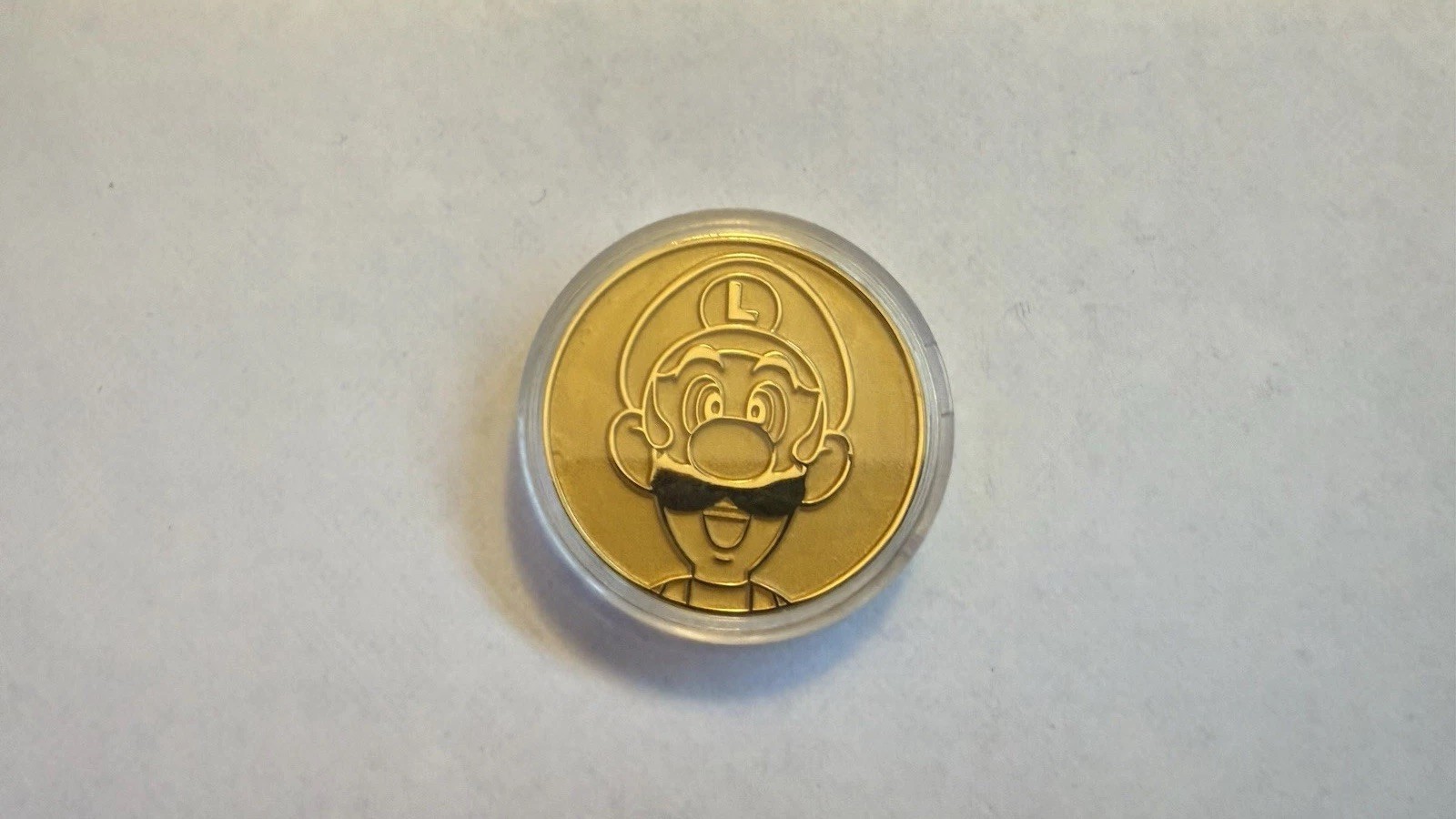 Nintendo the Year of Luigi 30th Anniversary Coin 2013 *read desc*