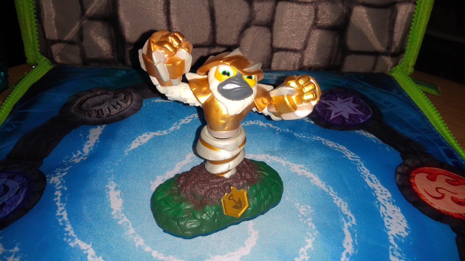 Skylanders Loose figure Grilla Drilla