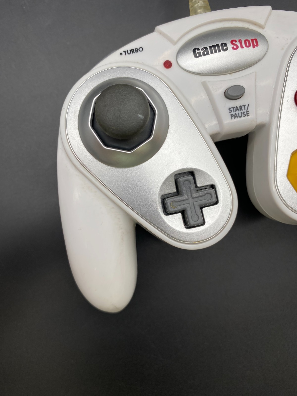 GameStop G3 Wired Controller For Nintendo GameCube White/Silver