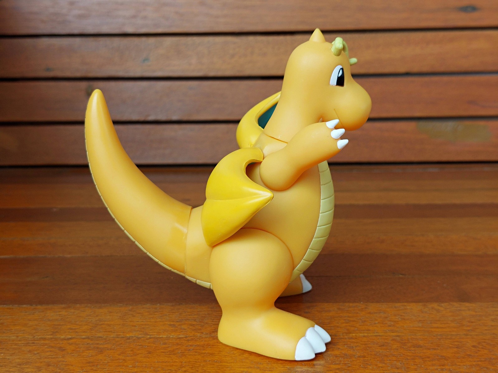 Dragonite Kairyu Pokemon Soft Vinyl DX Deluxe Figure Collection Tomy 1999 5.2in