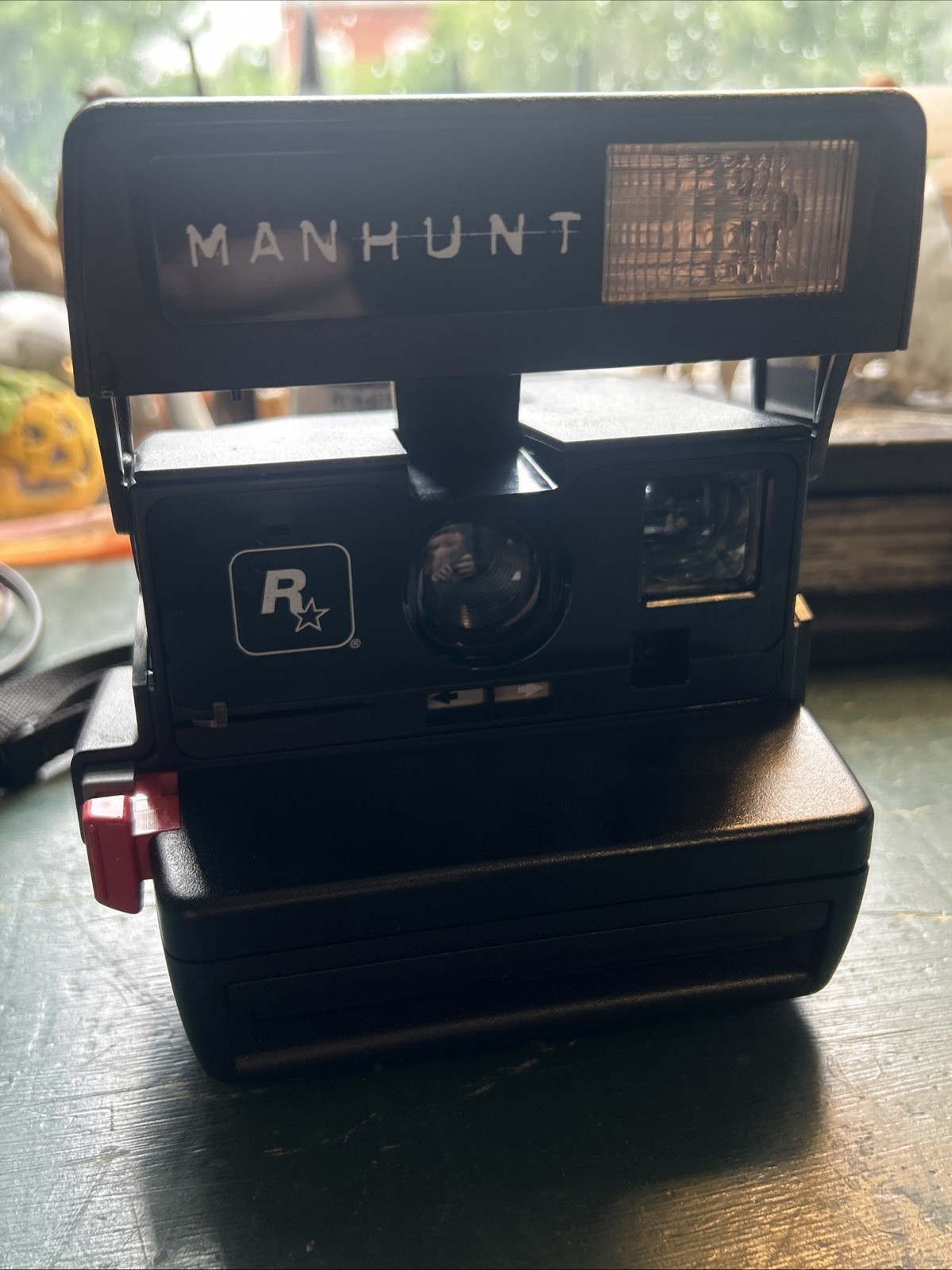 Manhunt Polaroid 600 camera Rockstar Games READ