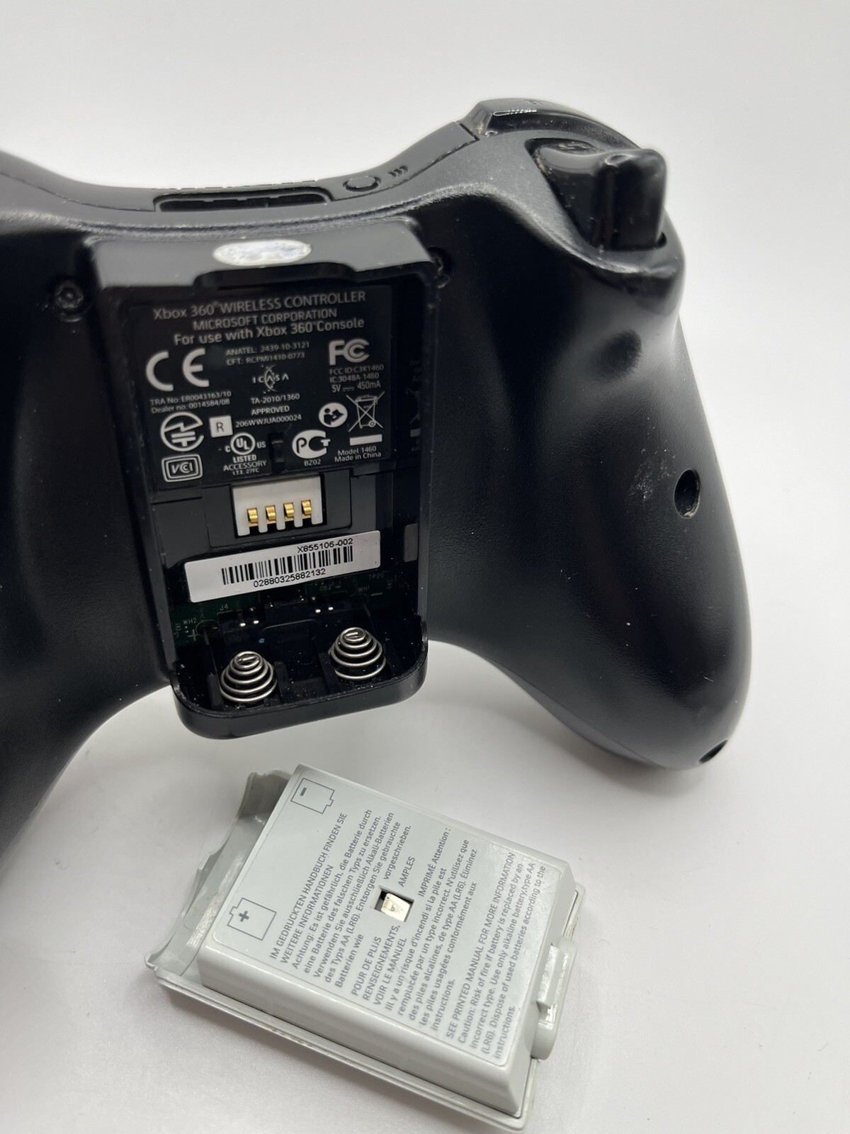 Microsoft XBOX 360 Wireless Controller- Tested does not work , not sure why