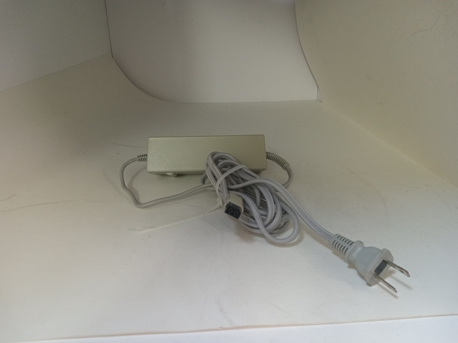 Genuine Official OEM Nintendo Wii Power Supply AC Adapter Cord RVL-002 Z8