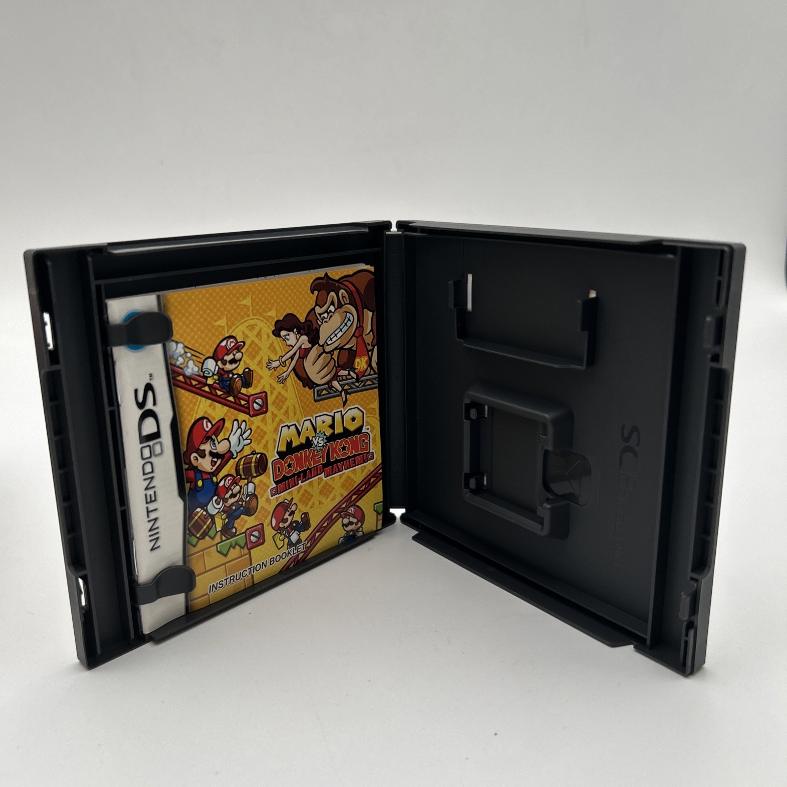 Lot Of 10 Nintendo DS 3DS Cases And Manuals NO GAME NO GAME Super Mario & More