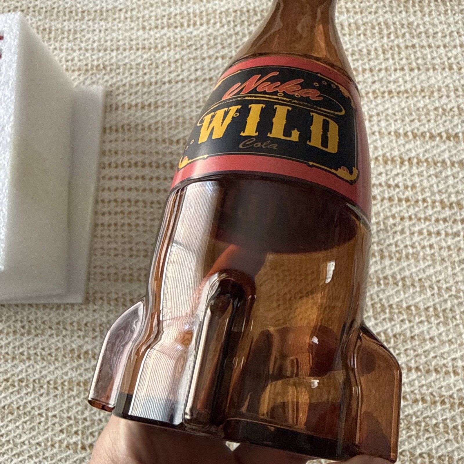 Fallout Authentic Nuka Cola Wild Collectibles Glass Bottle & 10 Caps !