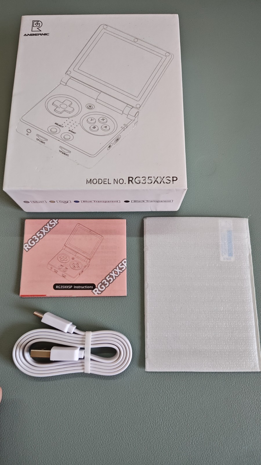 Anbernic RG35XX SP w/ 64gb + 128gb Micro SD and MuOS Installed (Excellent cond.)