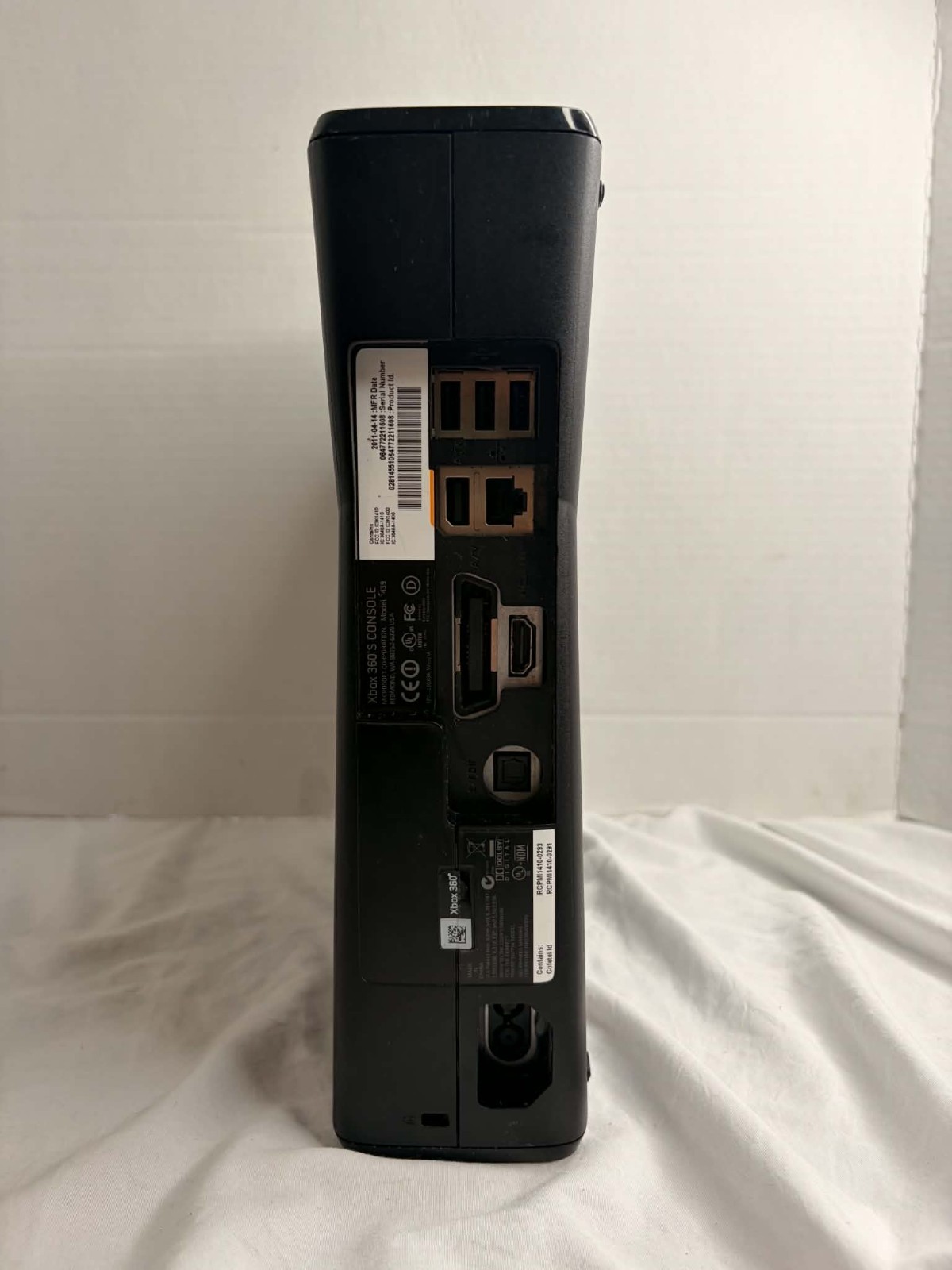 Microsoft Xbox 360 S 250GB Console Gaming System Black 1439