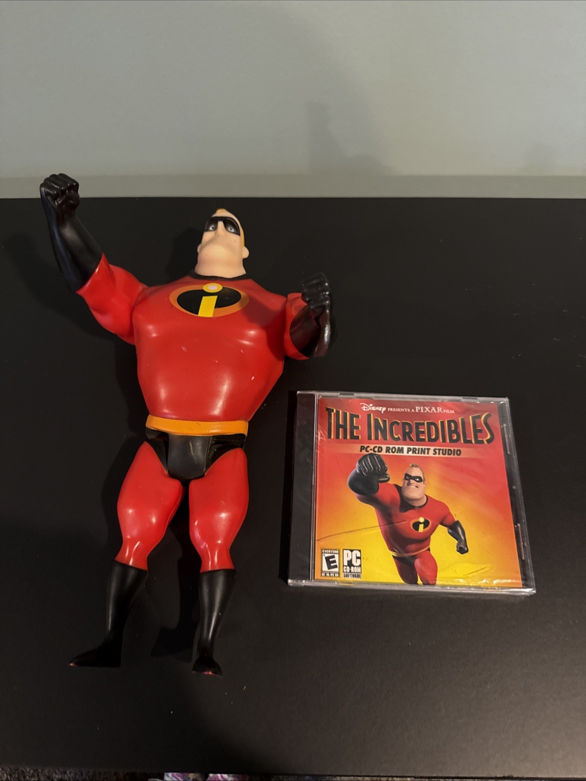 Mr Incredible And The Incredibles Pc-cd Game